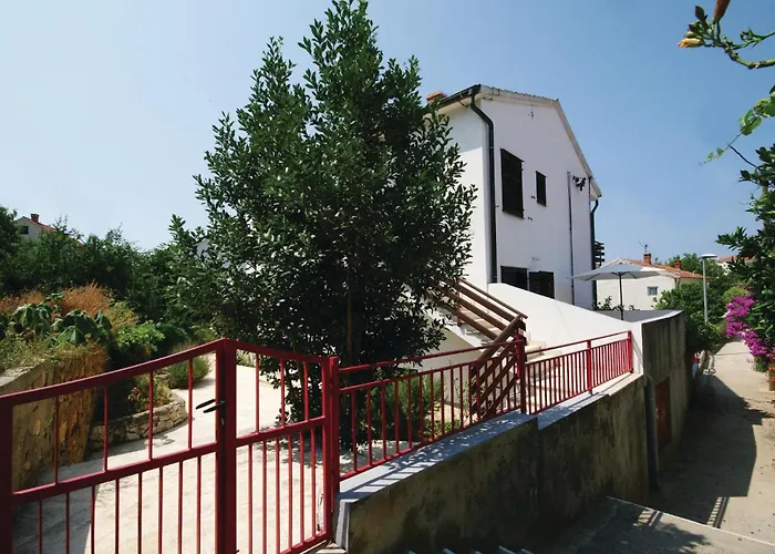Hvar Vandele Bozitkovic 公寓 *